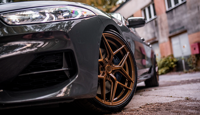 Concaver Gloss Bronze wheel